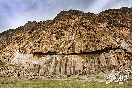 فرهاد تراش بیستون,کوه بیستون,محوطه بیستون